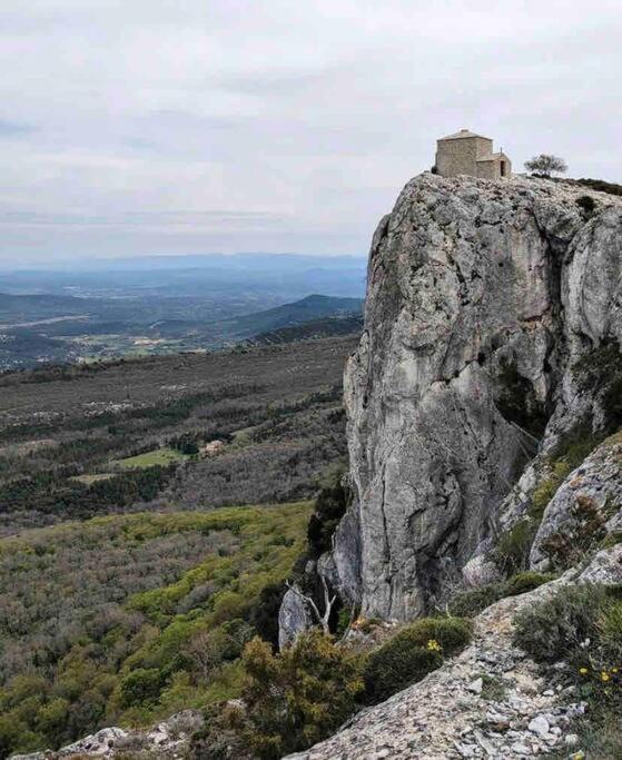 Tiny Liloumaca Coeur Ste Baume Villa Plan d'Aups Exteriör bild